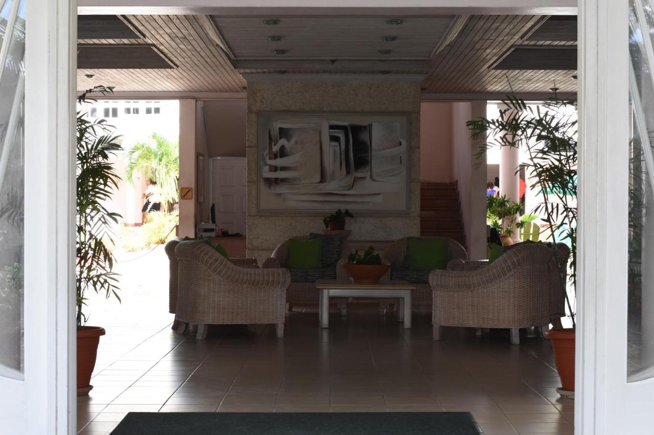 Hotel Pommarine Bridgetown Luaran gambar
